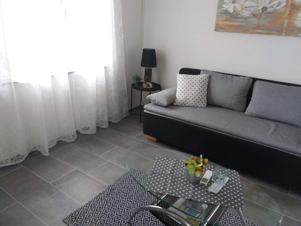 Appartement Nina Seaview à Novi Vinodolski Extérieur photo